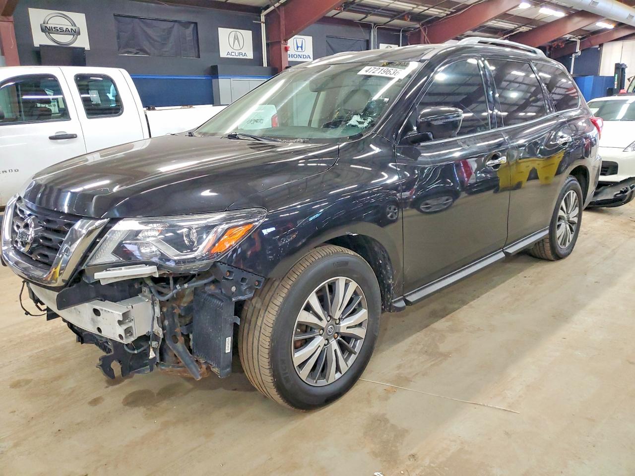 2019 NISSAN PATHFINDER SL  