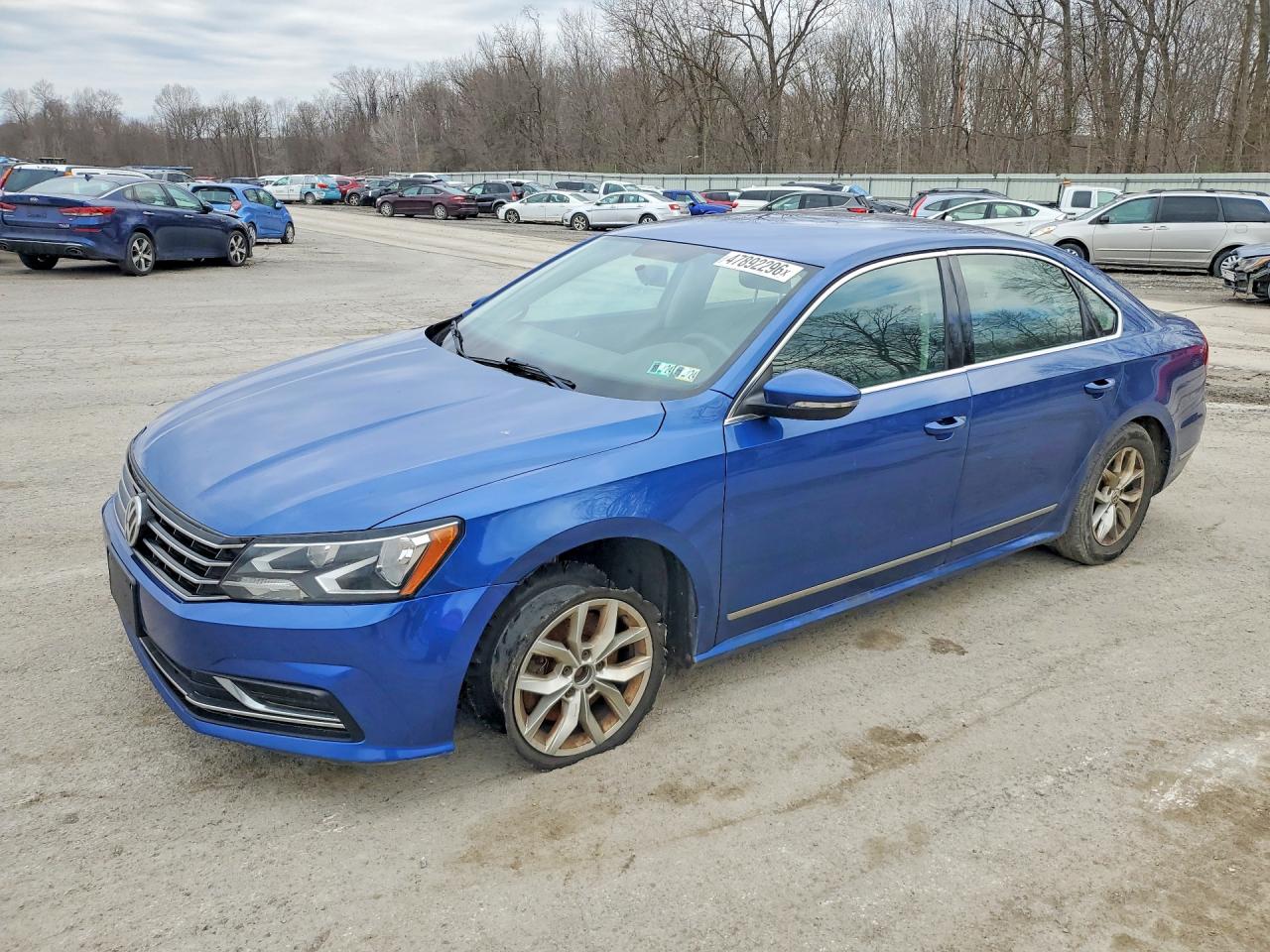 2017 VOLKSWAGEN PASSAT S  