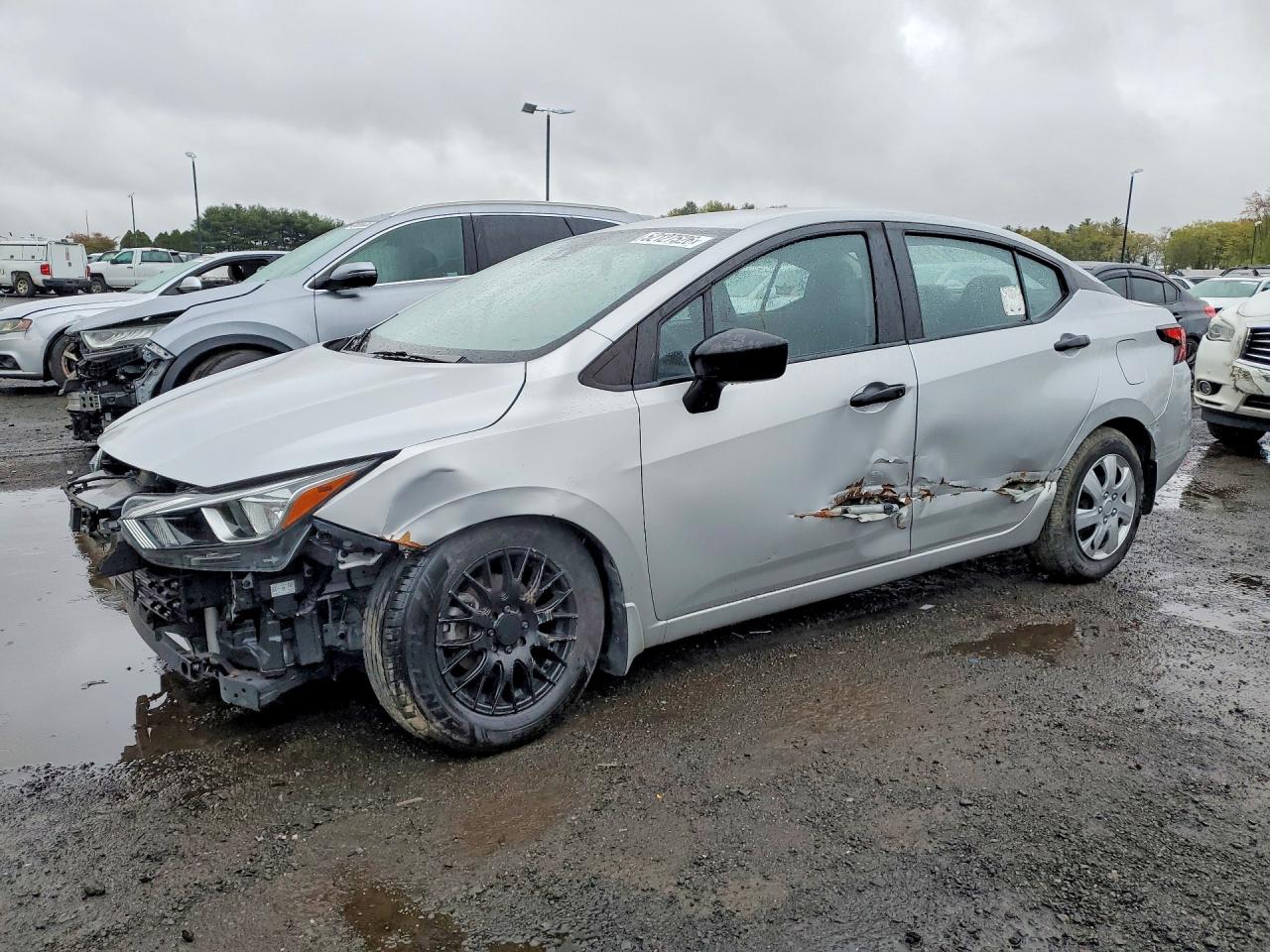 2021 NISSAN VERSA S  