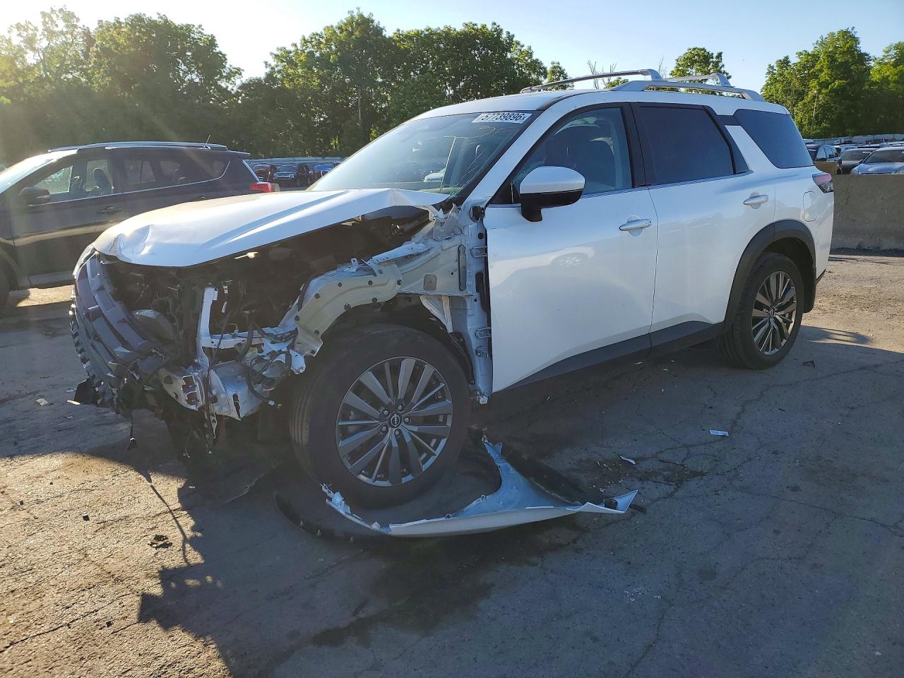 2025 NISSAN PATHFINDER SL  