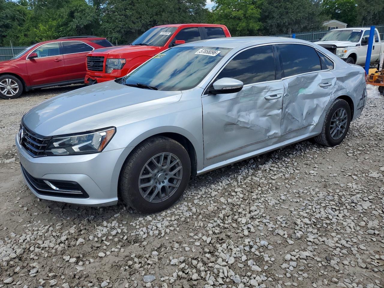 2016 VOLKSWAGEN PASSAT S  