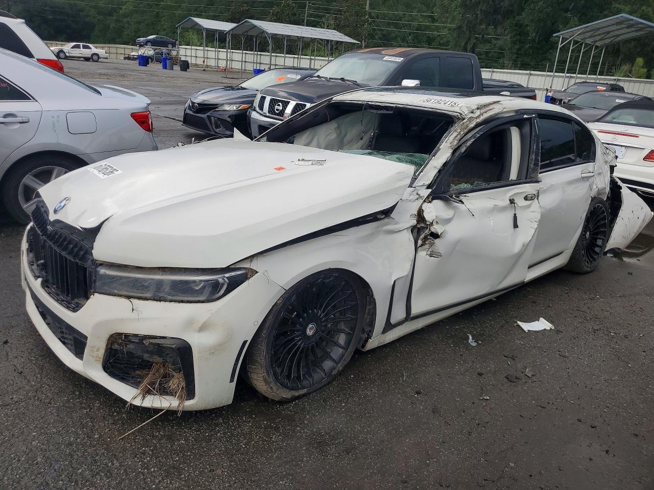 2022 BMW 750 XI  