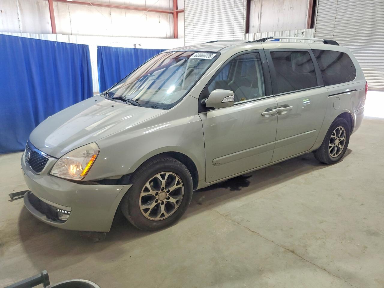 2014 KIA SEDONA LX  
