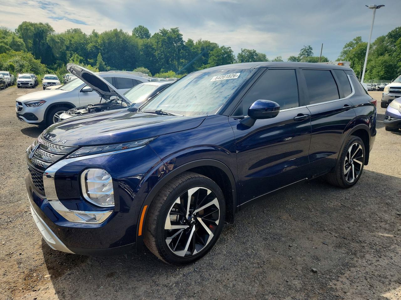 2023 MITSUBISHI OUTLANDER SE  