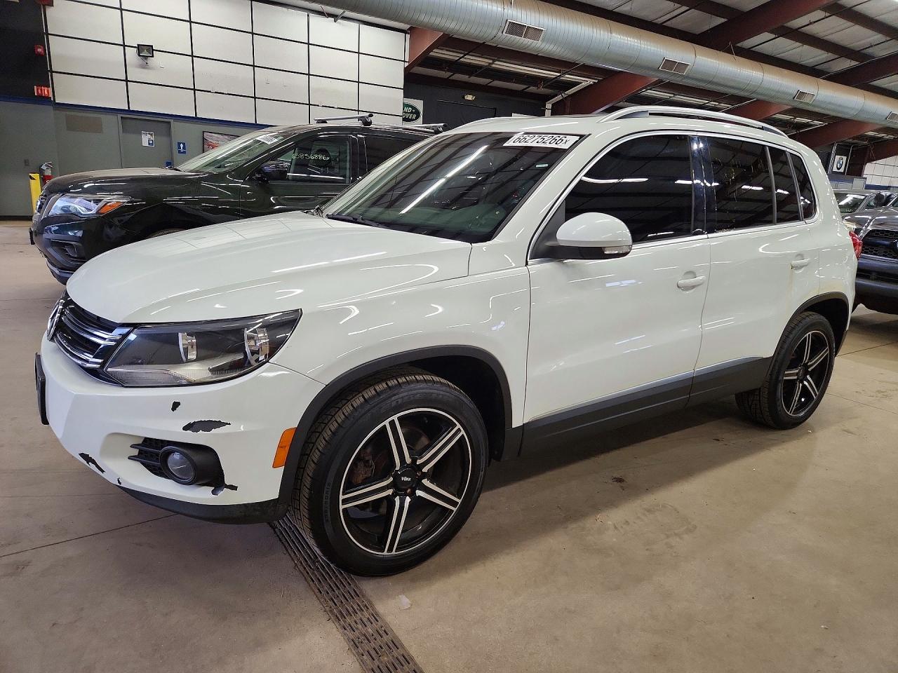 2015 VOLKSWAGEN TIGUAN S  