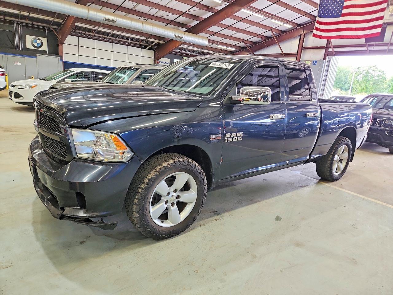 2013 RAM 1500 ST  