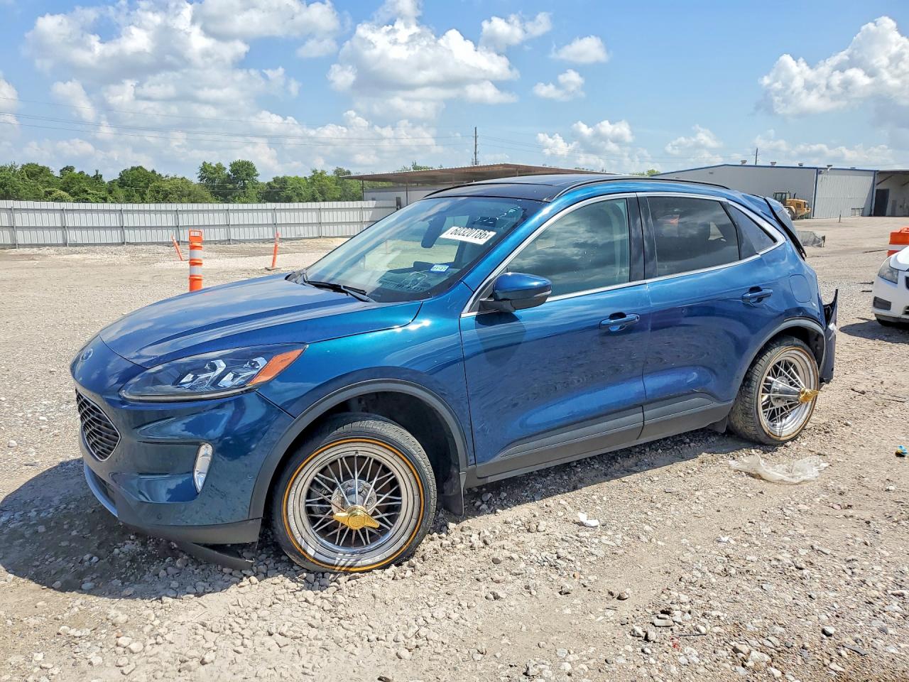 2020 FORD ESCAPE TITANIUM  