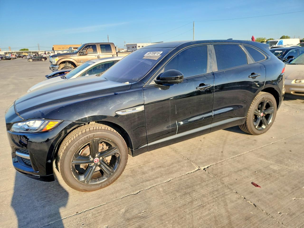 2018 JAGUAR F-PACE R - SPORT  