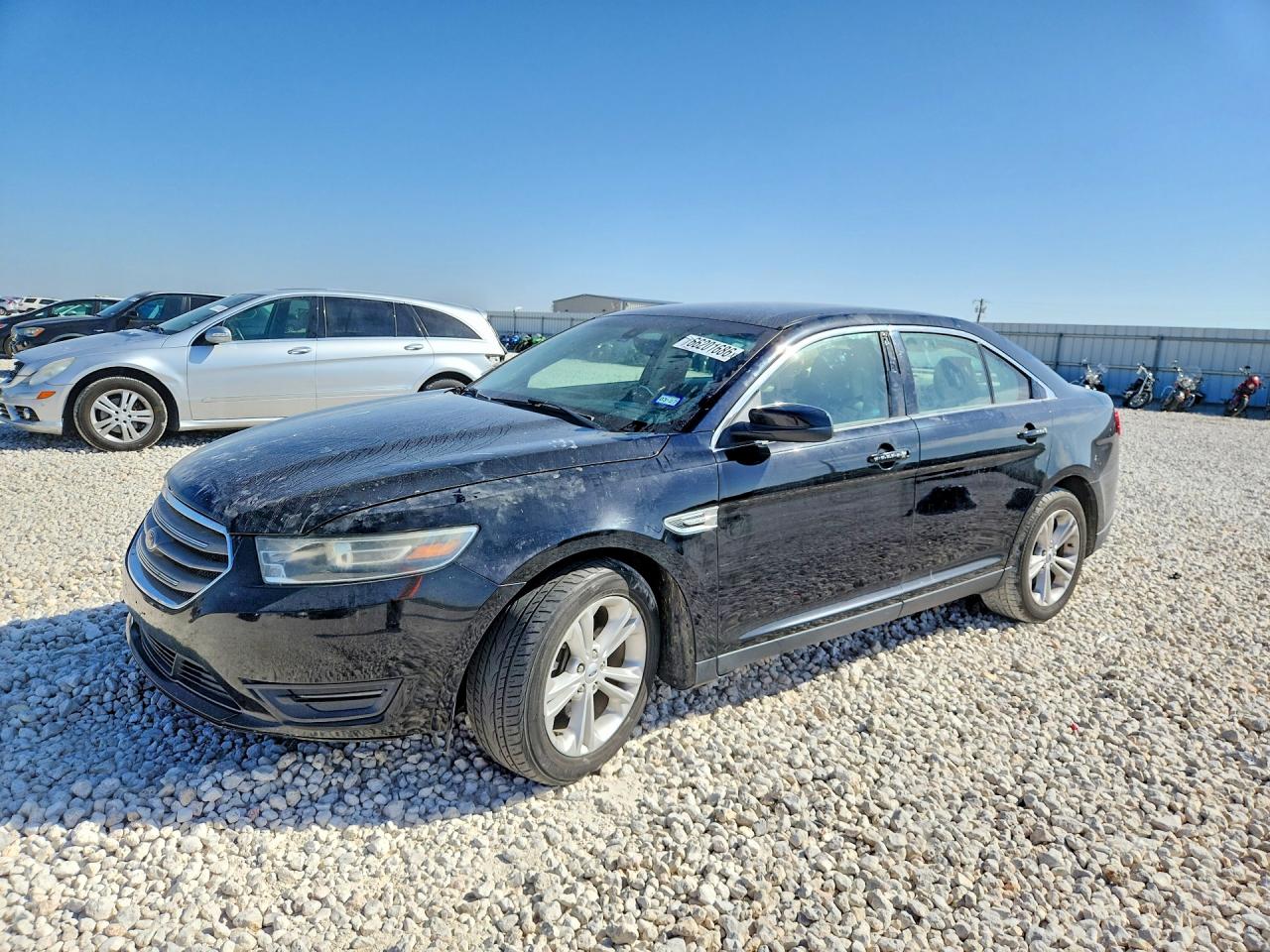 2017 FORD TAURUS SEL  
