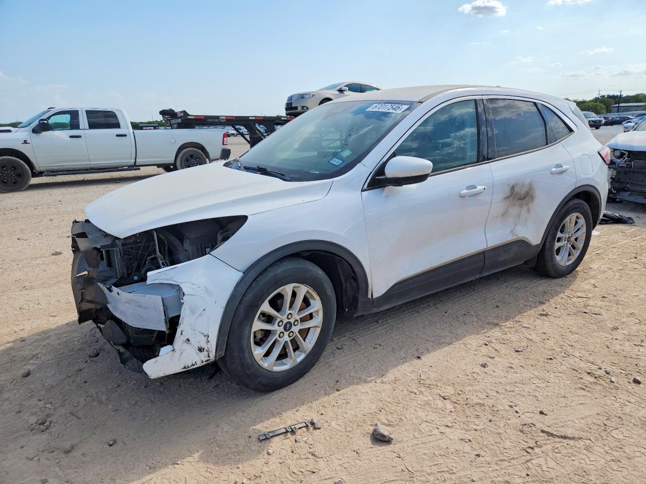 2020 FORD ESCAPE SE  