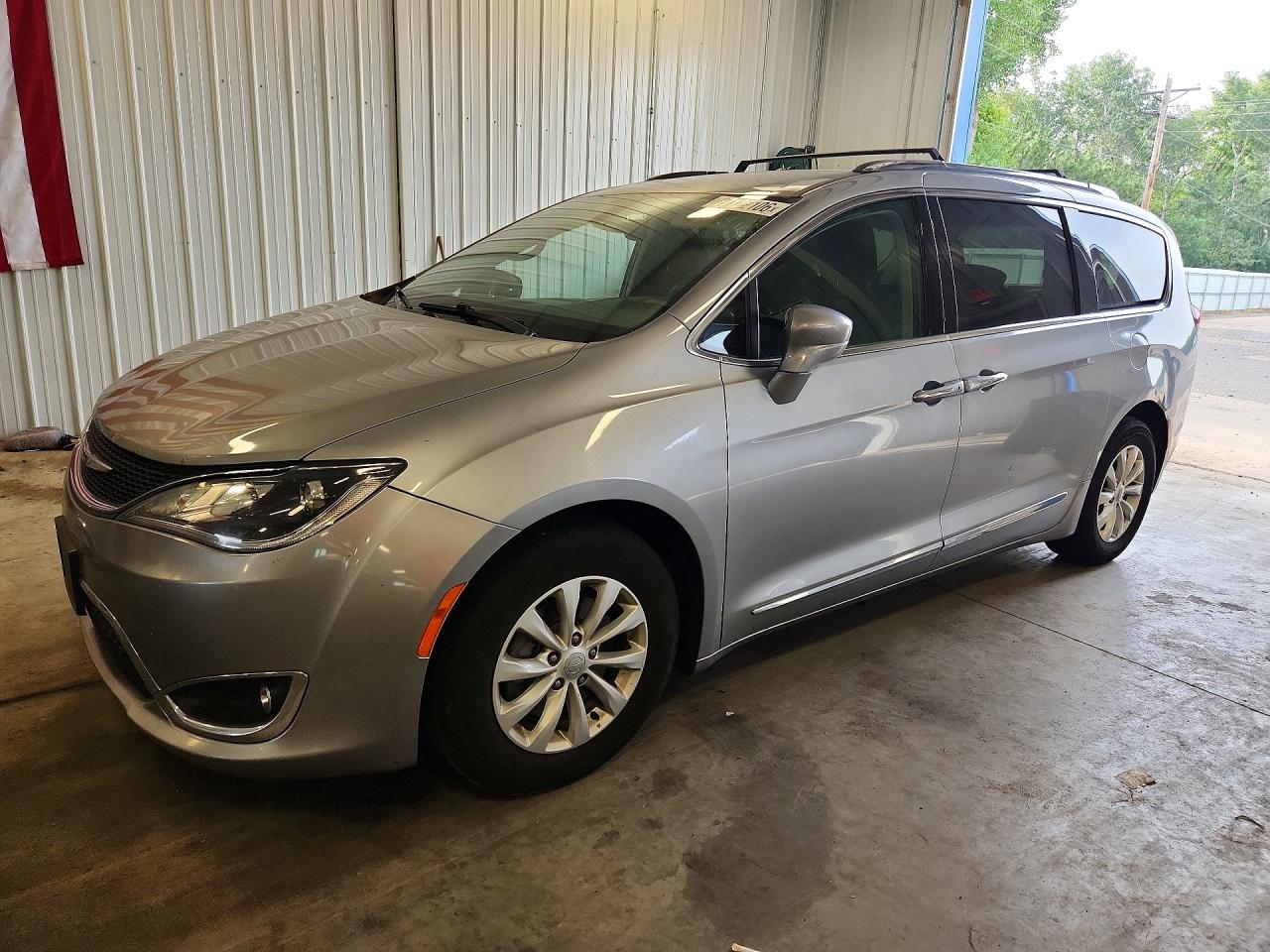 2019 CHRYSLER PACIFICA TOURING L  