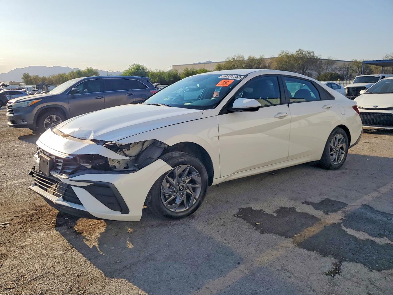 2024 HYUNDAI ELANTRA SEL  
