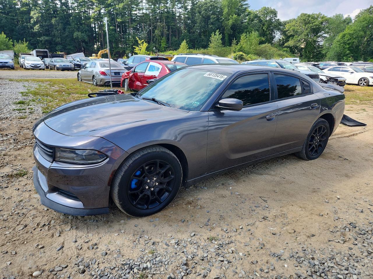 2015 DODGE CHARGER SE  