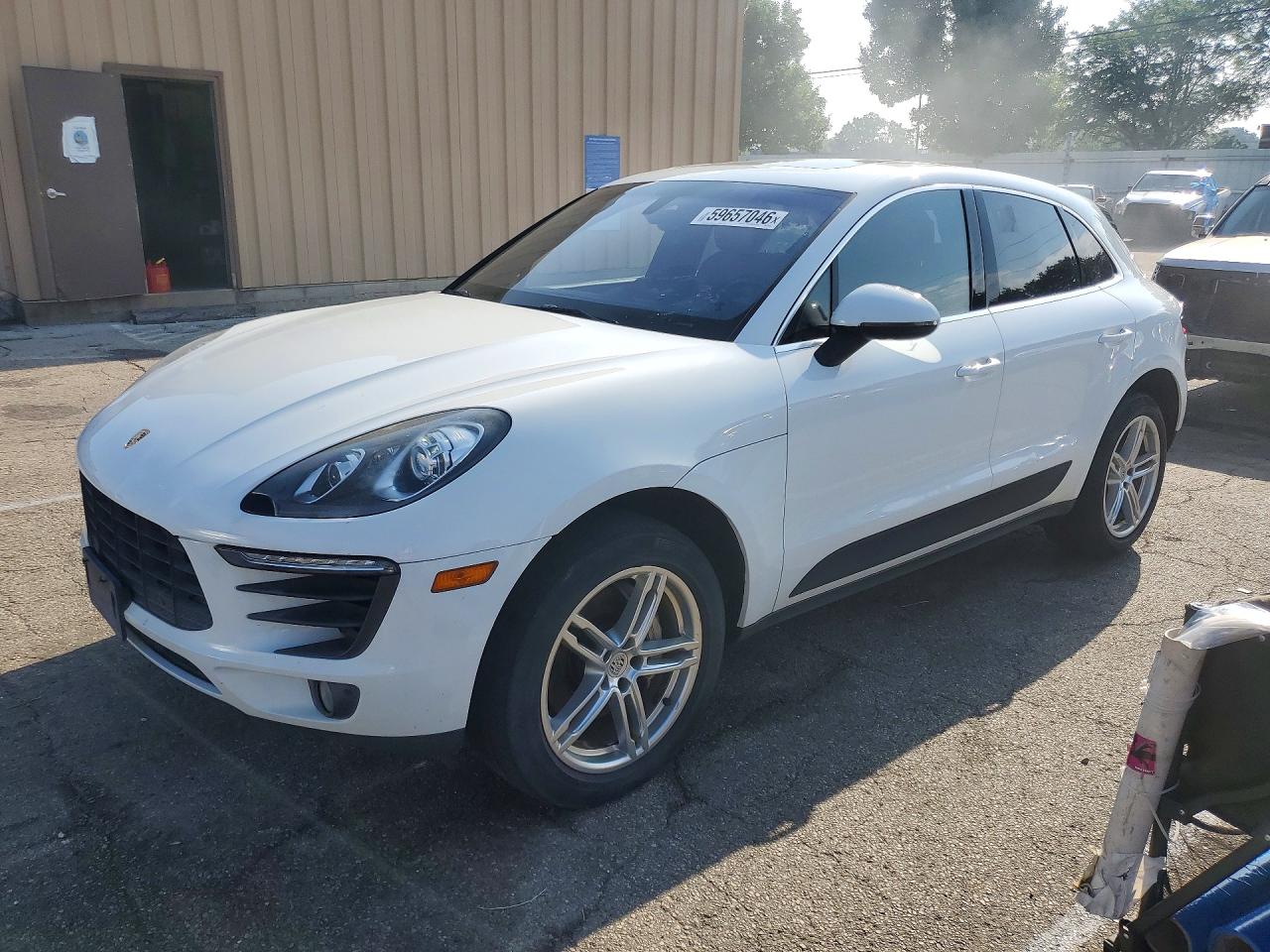 2016 PORSCHE MACAN S  