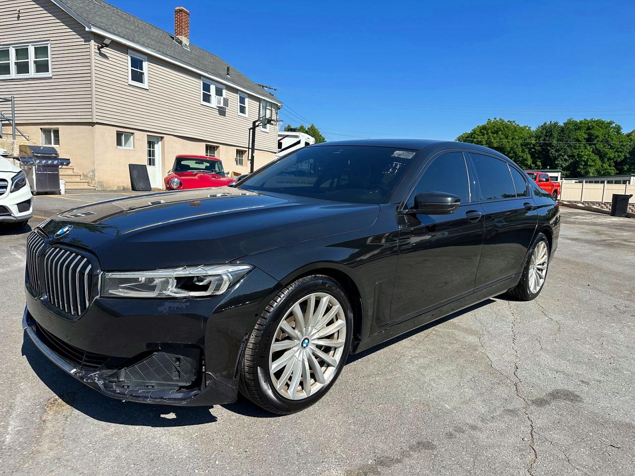 2022 BMW 740 XI  