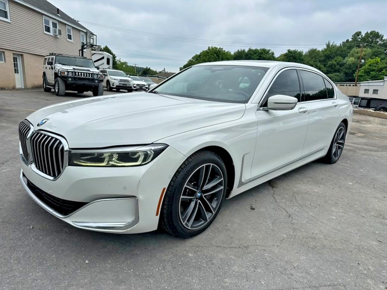 2021 BMW 750 XI  
