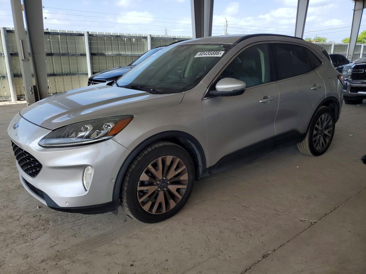 2020 FORD ESCAPE TITANIUM  