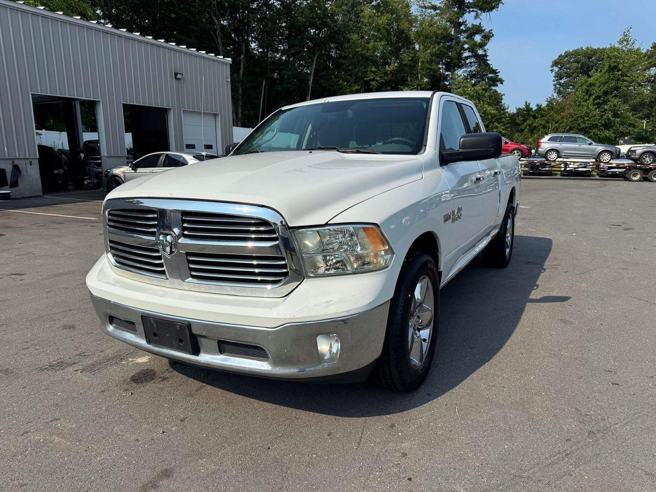 2016 RAM 1500 SLT  