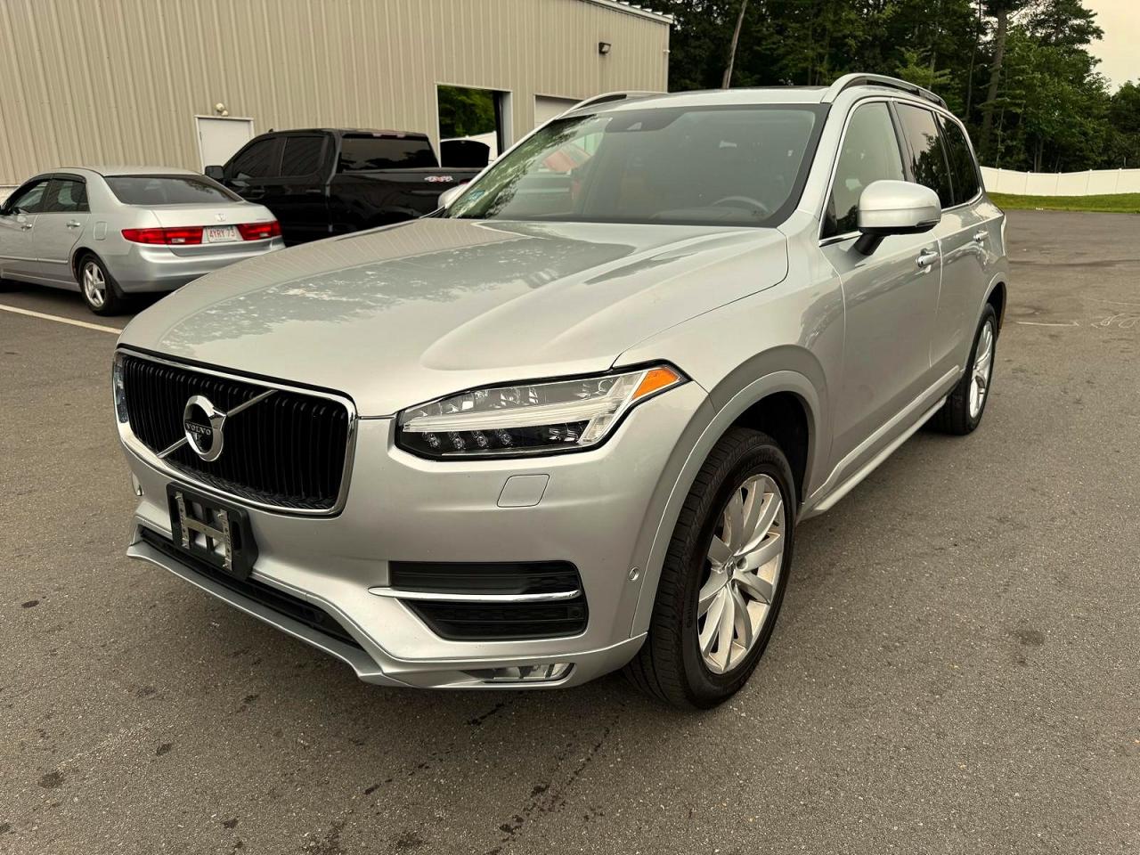2016 VOLVO XC90 T6  