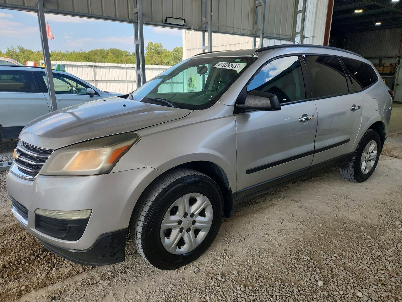 2017 CHEVROLET TRAVERSE LS  