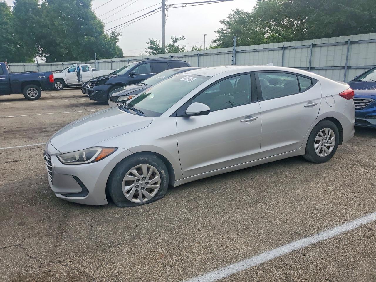 2017 HYUNDAI ELANTRA SE  