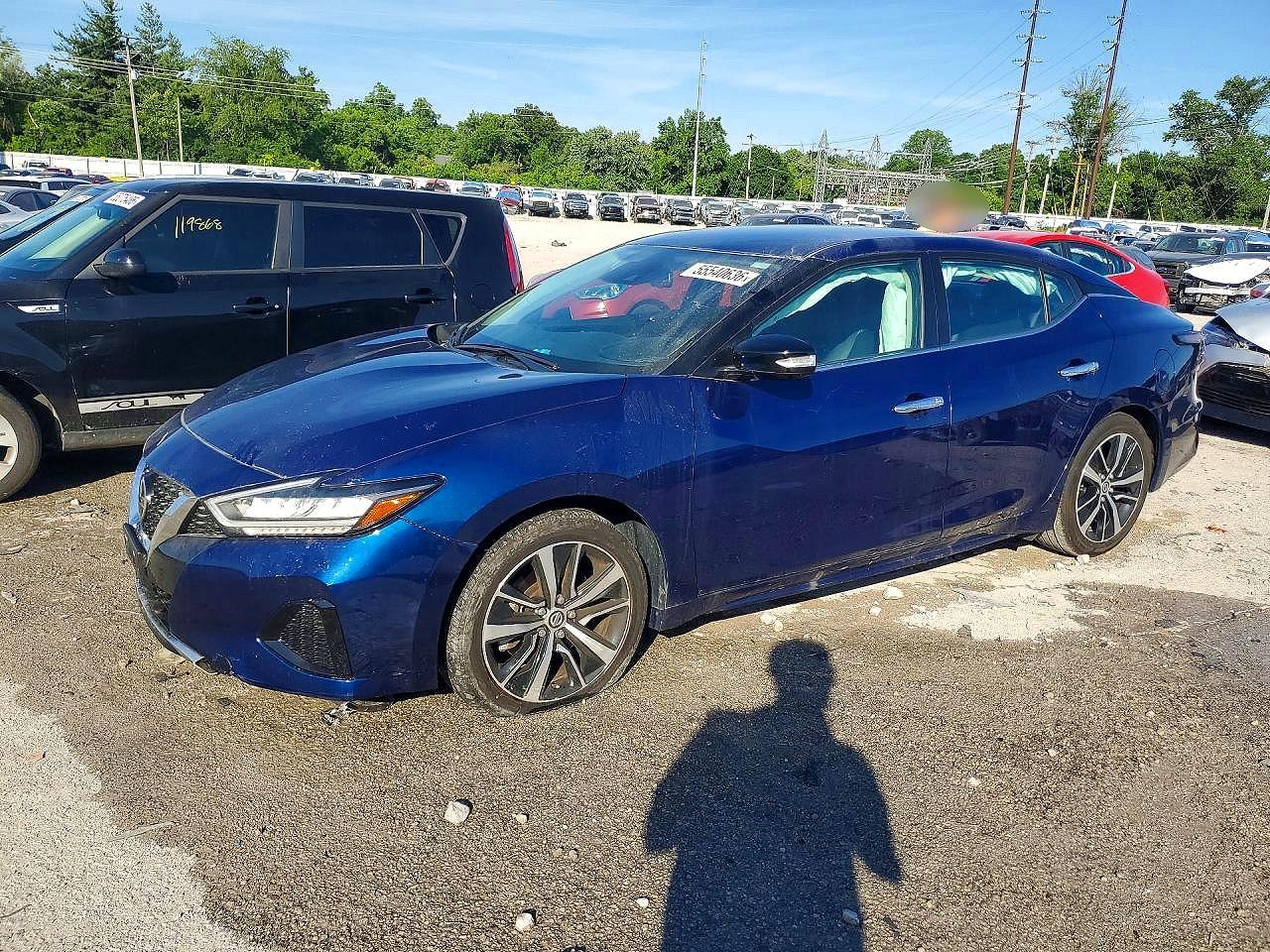 2022 NISSAN MAXIMA SV  