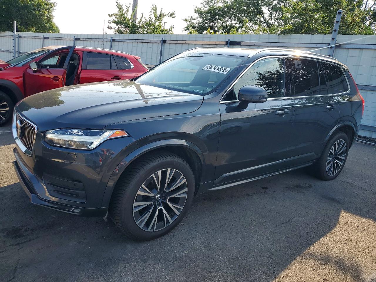 2022 VOLVO XC90 T5 MOMENTUM  