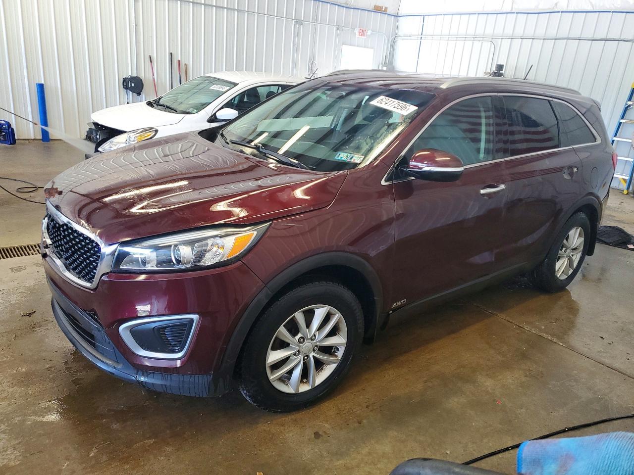 2017 KIA SORENTO LX  