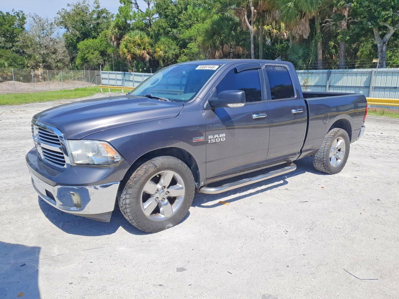 2017 RAM 1500 SLT  