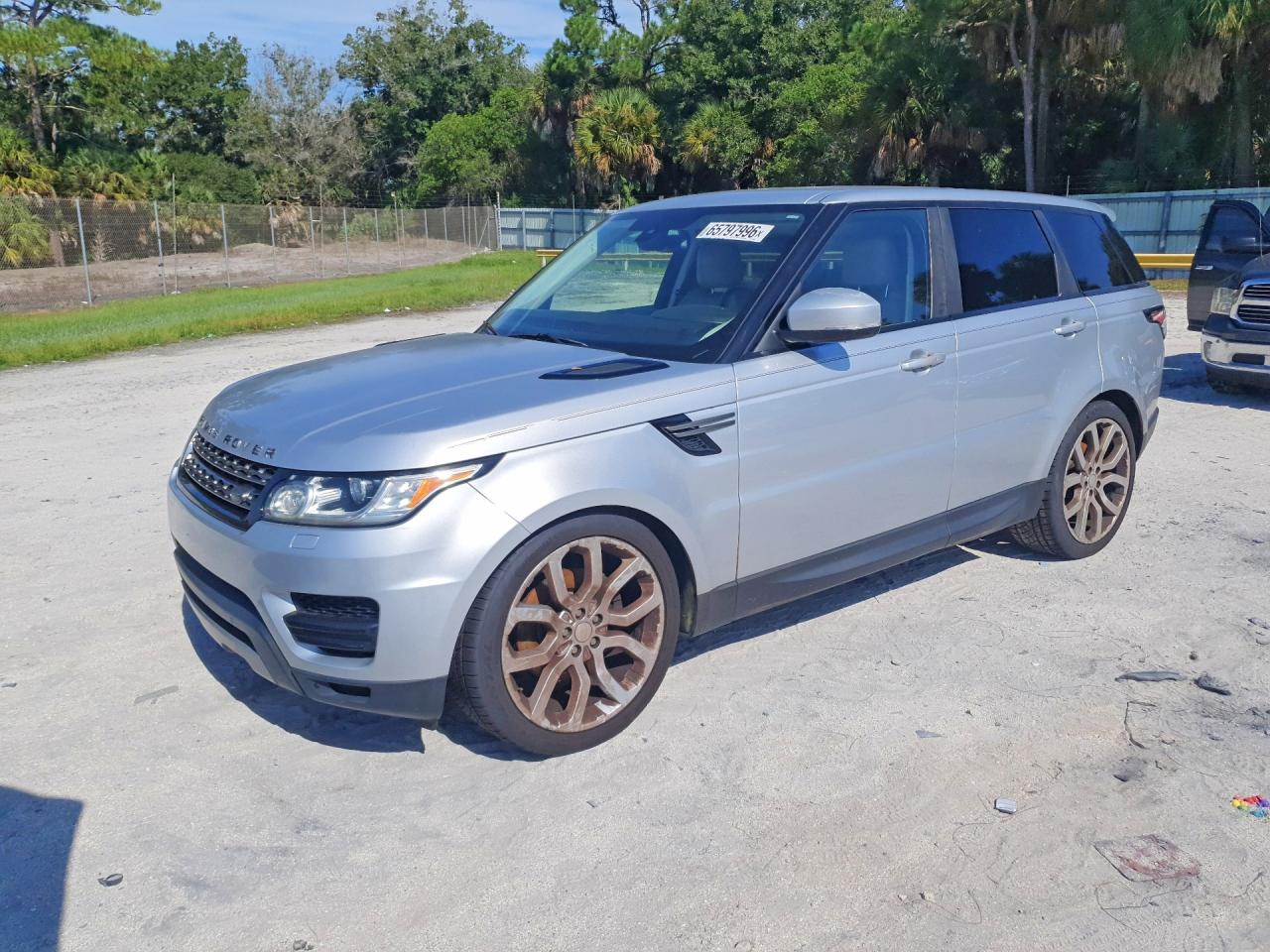 2014 LAND ROVER RANGE ROVER SPORT SE  