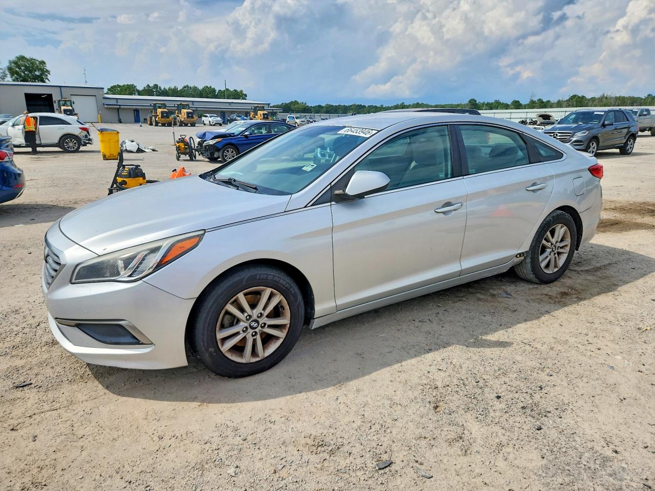 2016 HYUNDAI SONATA SE  