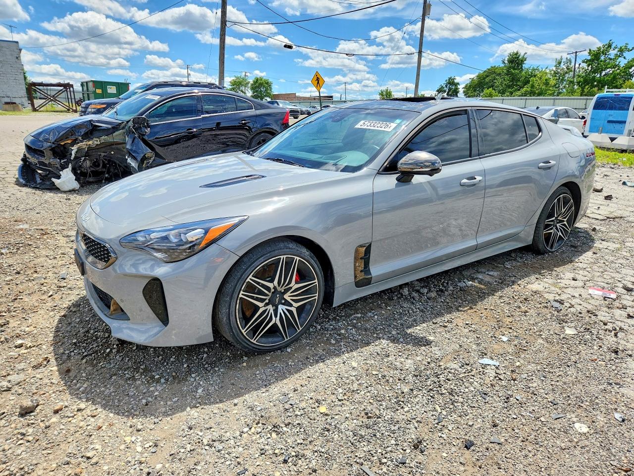 2022 KIA STINGER GT2  