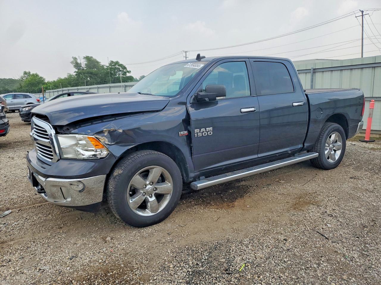 2017 RAM 1500 SLT  