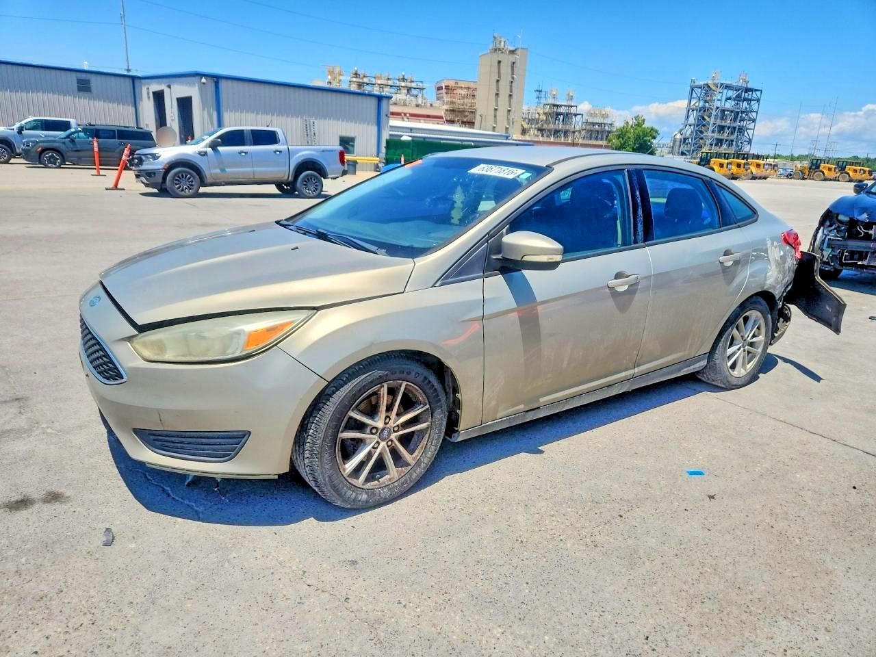 2016 FORD FOCUS SE  
