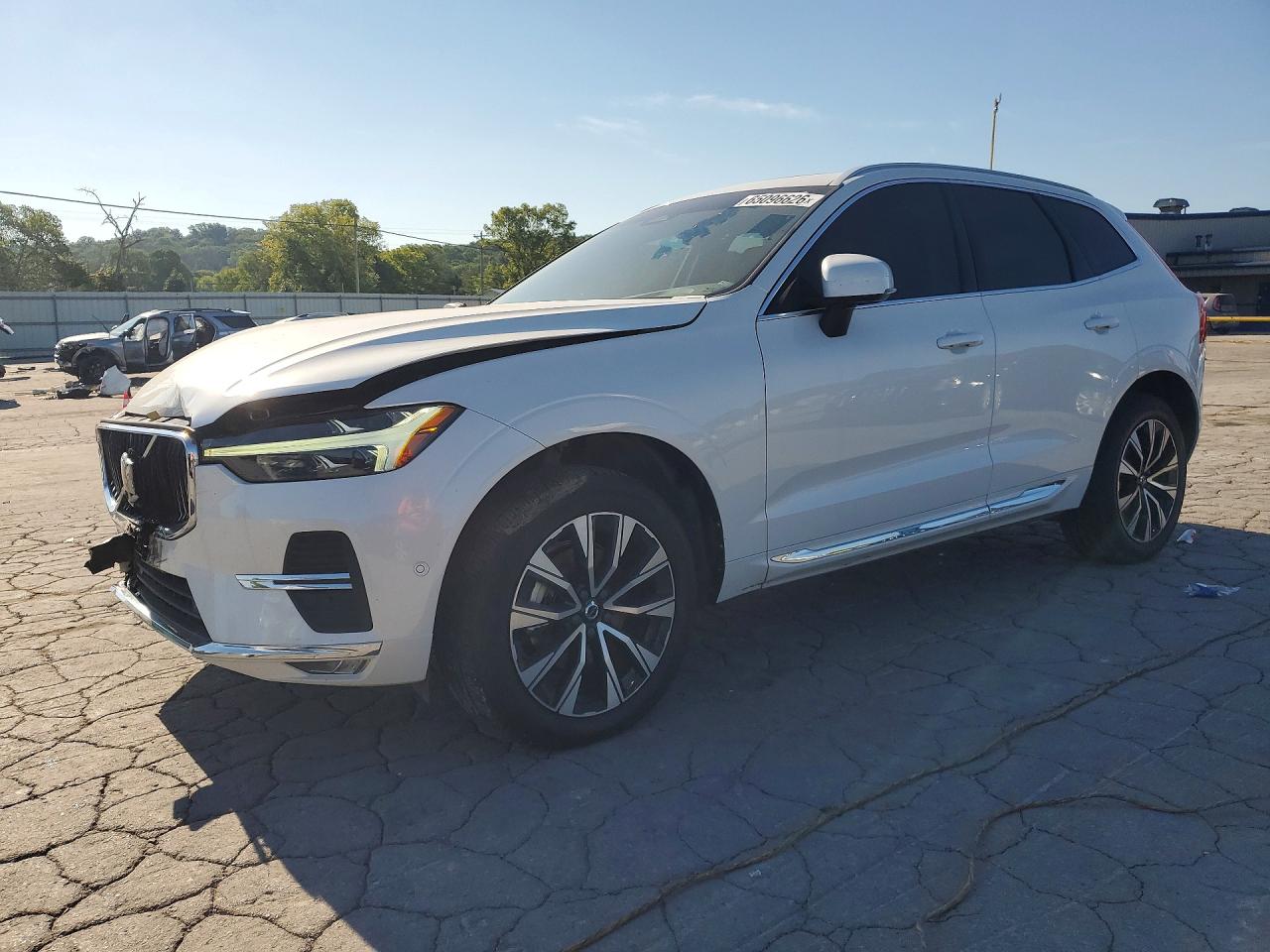 2023 VOLVO XC60 PLUS  