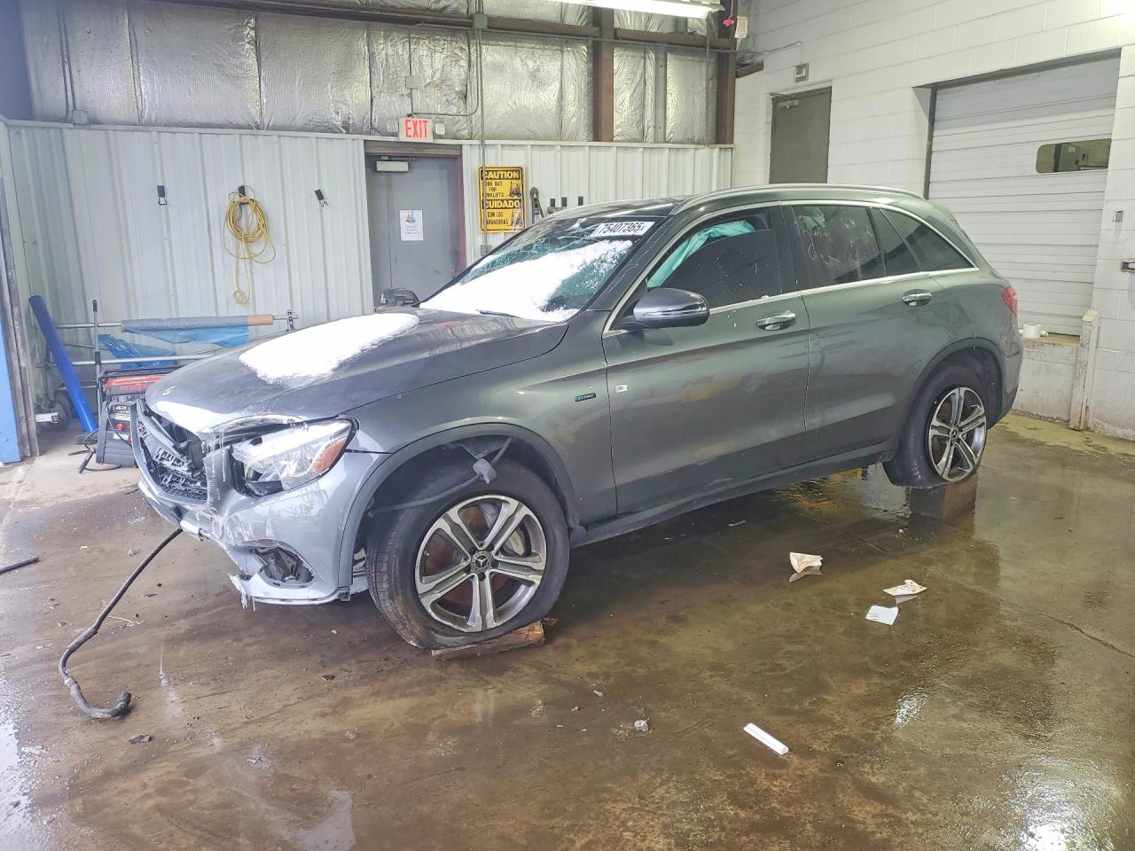 2019 MERCEDES-BENZ GLC 350E  