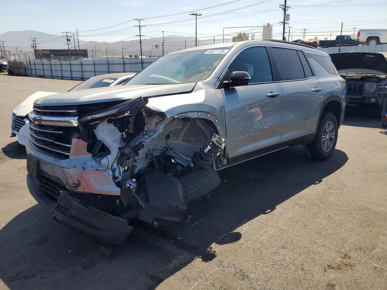 2025 CHEVROLET TRAVERSE LT  