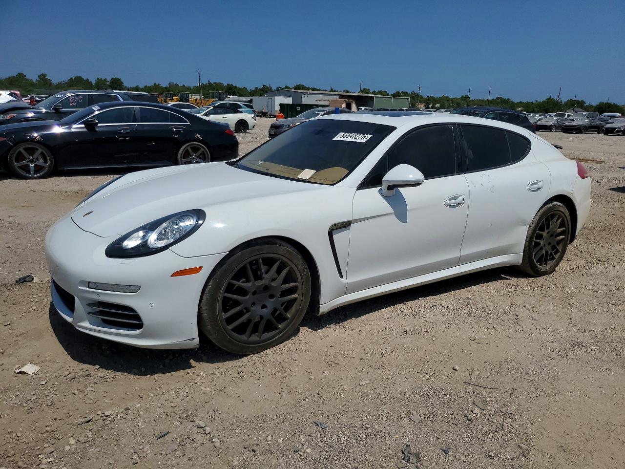 2015 PORSCHE PANAMERA 2  
