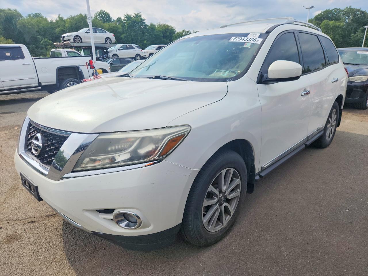 2013 NISSAN PATHFINDER S  