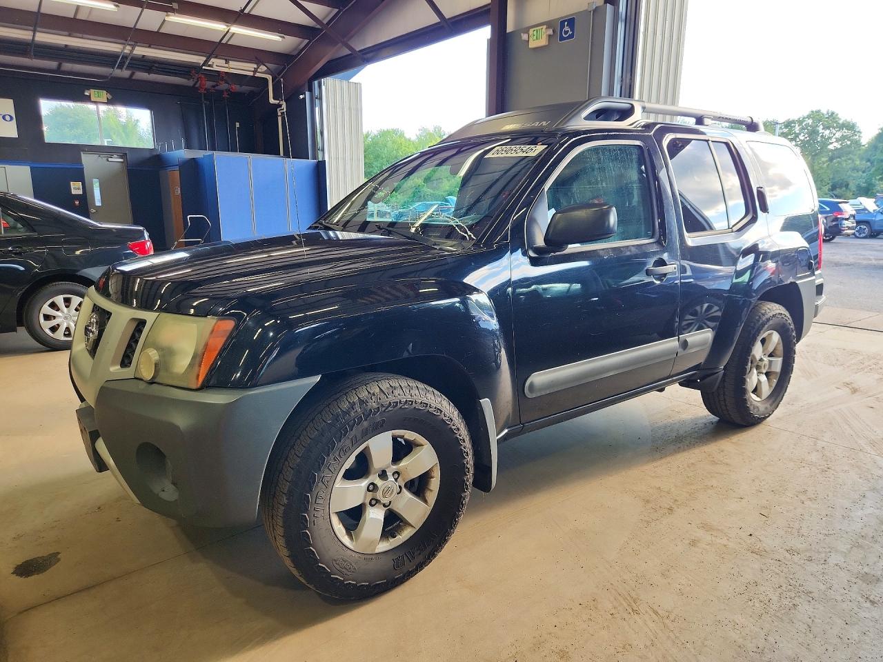 2013 NISSAN XTERRA X  