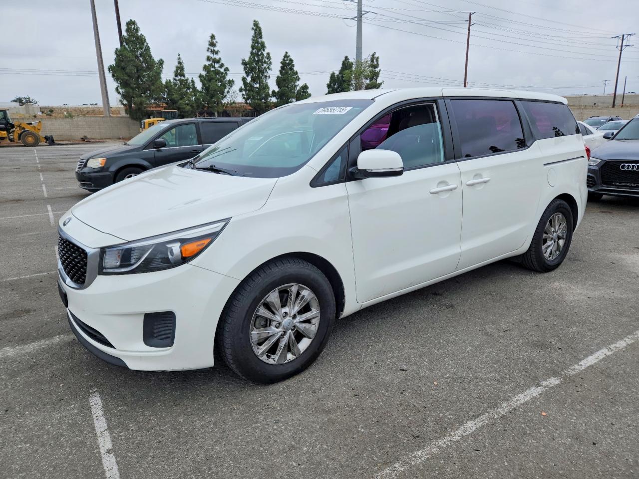 2016 KIA SEDONA L  