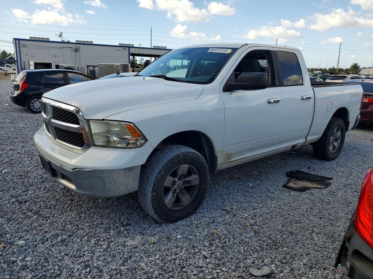 2013 RAM 1500 SLT  