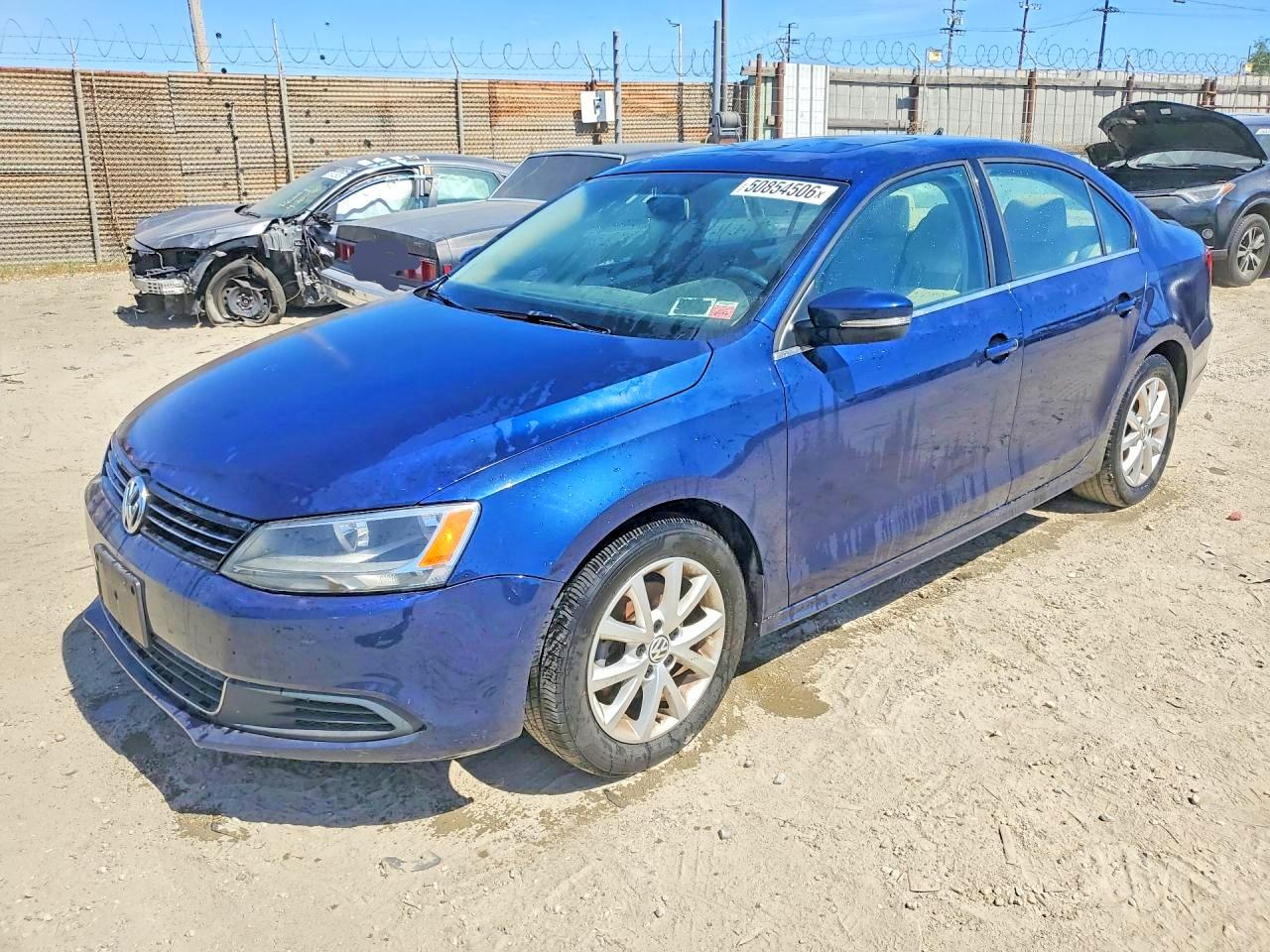 2014 VOLKSWAGEN JETTA SE  