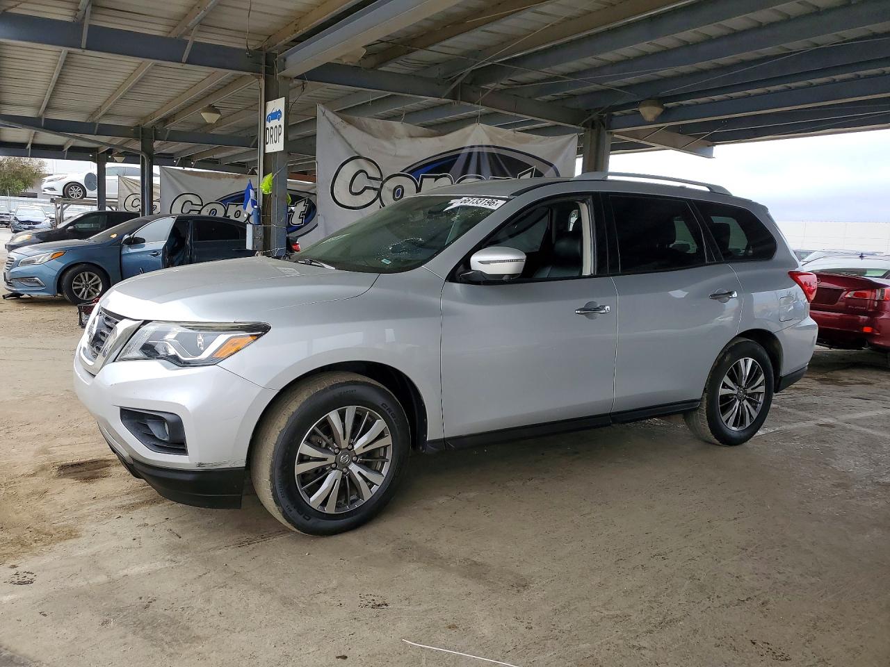 2020 NISSAN PATHFINDER SL  