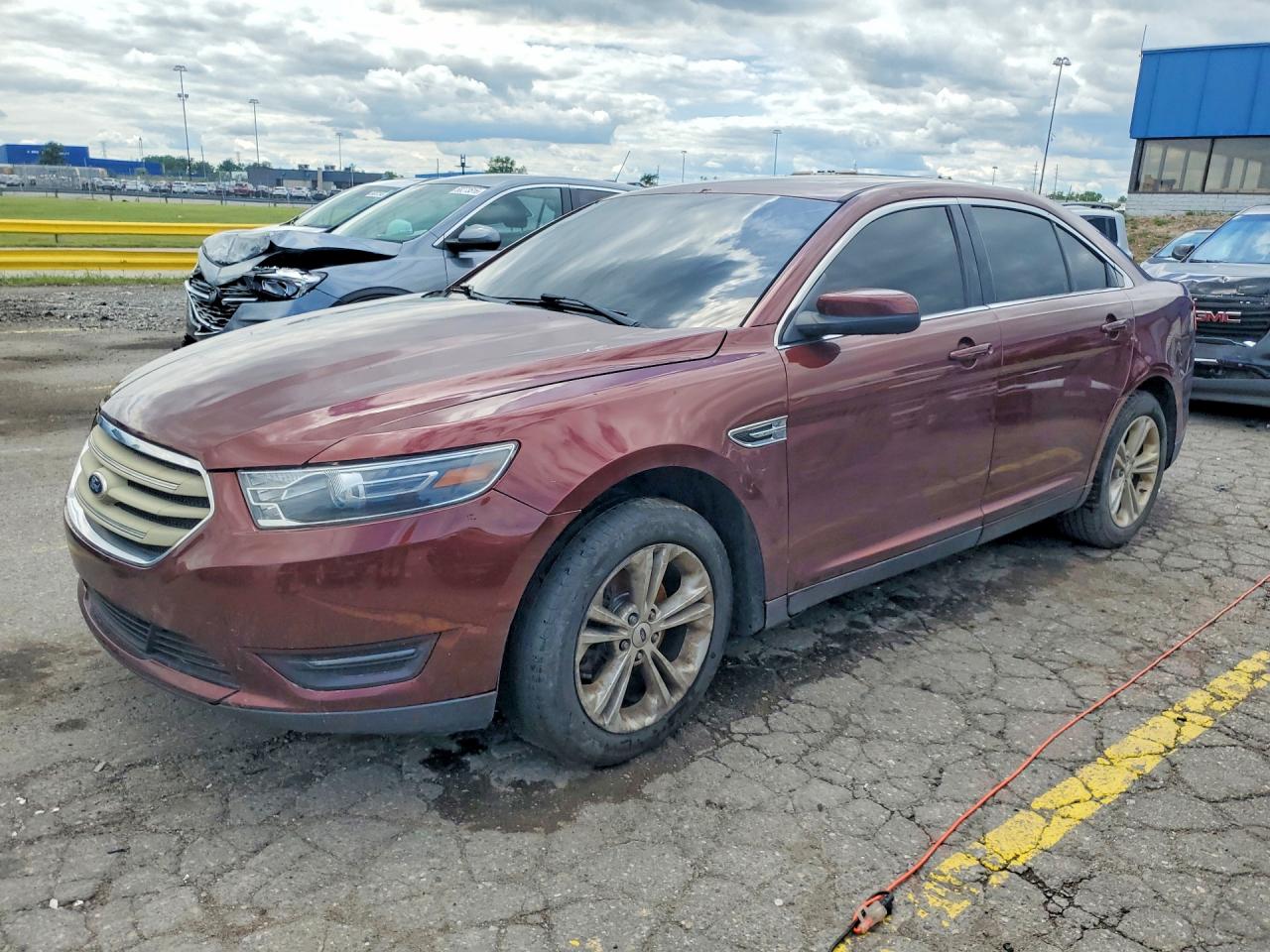 2016 FORD TAURUS SEL  