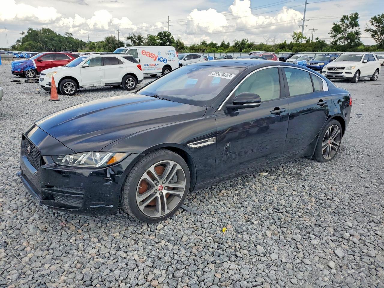 2018 JAGUAR XE PREMIUM  