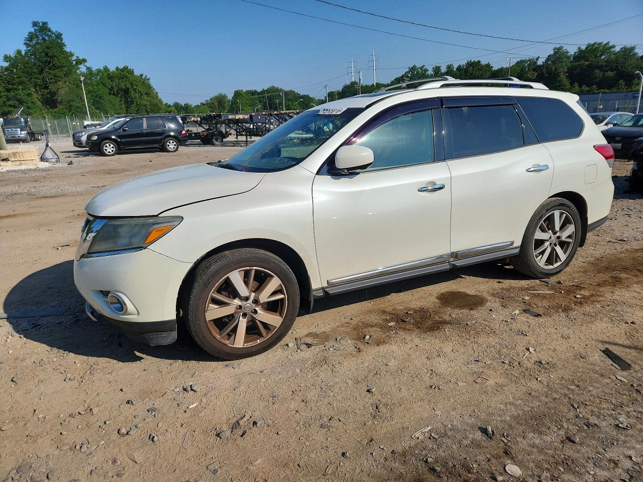 2015 NISSAN PATHFINDER S  
