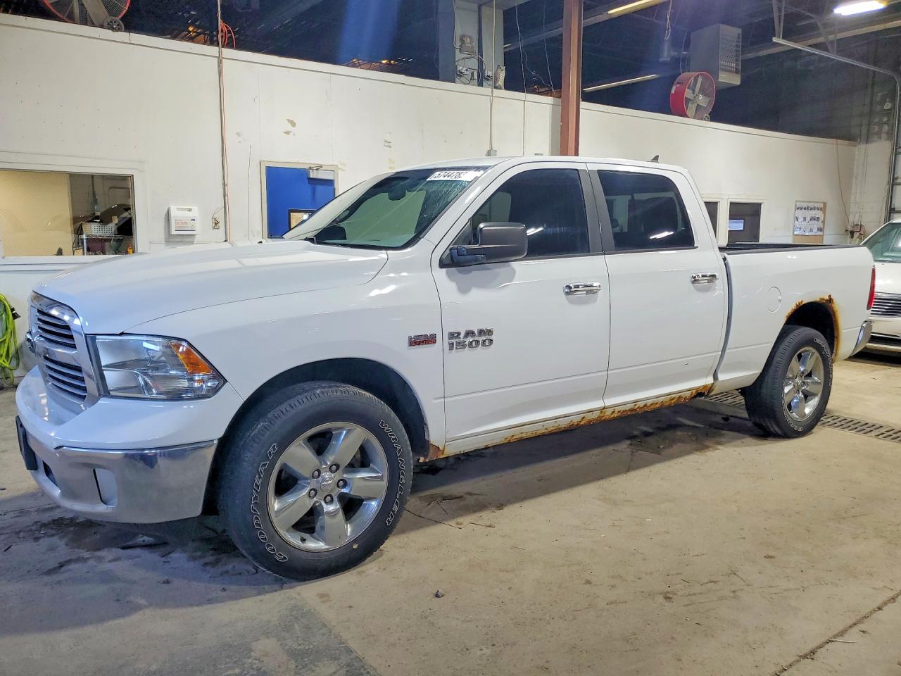 2013 RAM 1500 SLT  