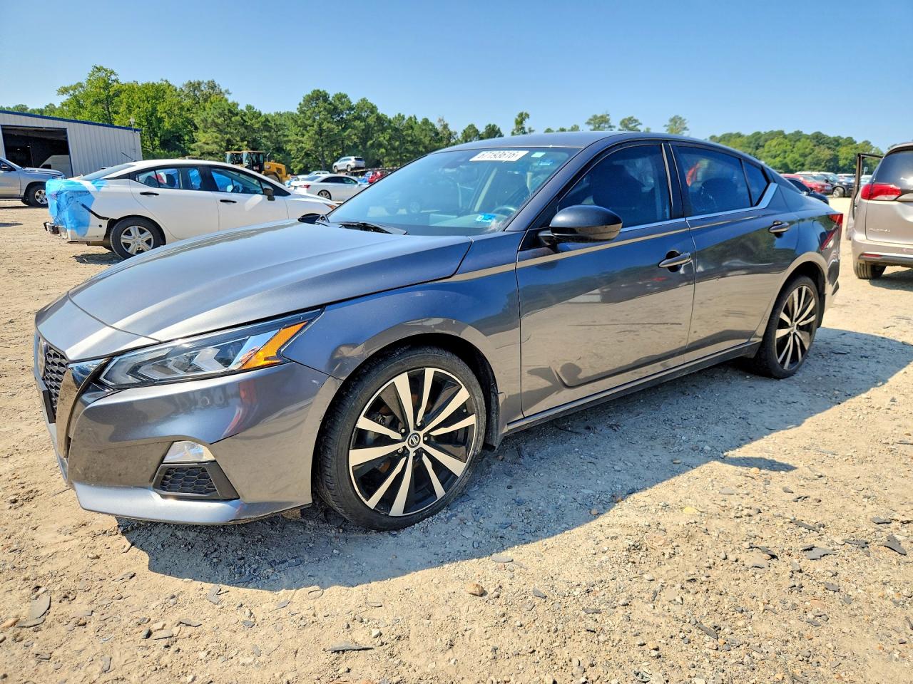 2022 NISSAN ALTIMA SR  