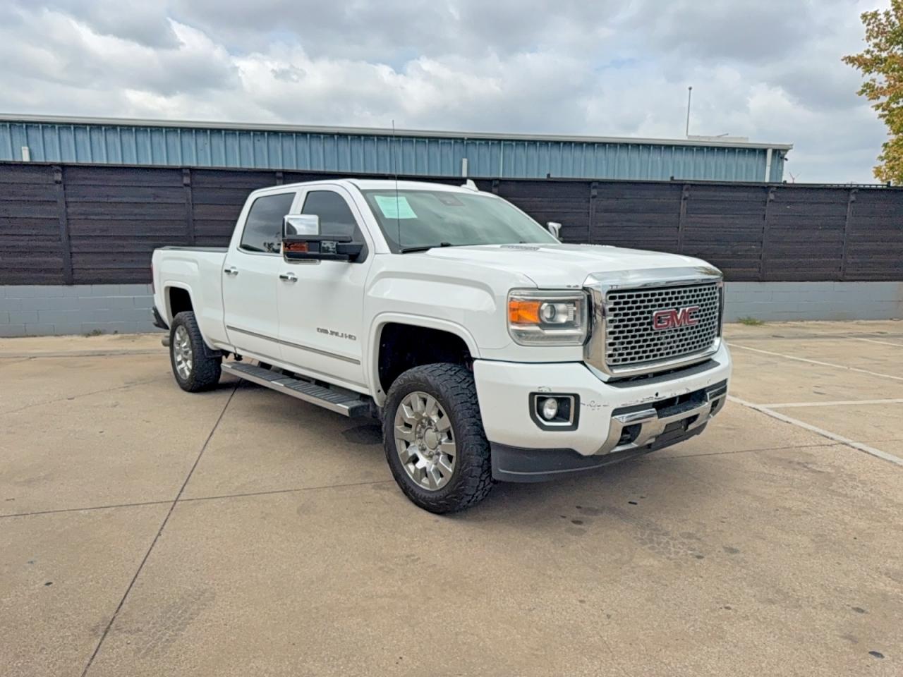 2015 GMC SIERRA K2500 DENALI  